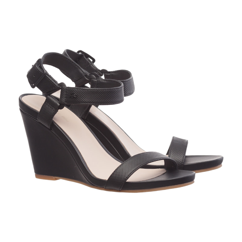 Женские туфли Lacoste